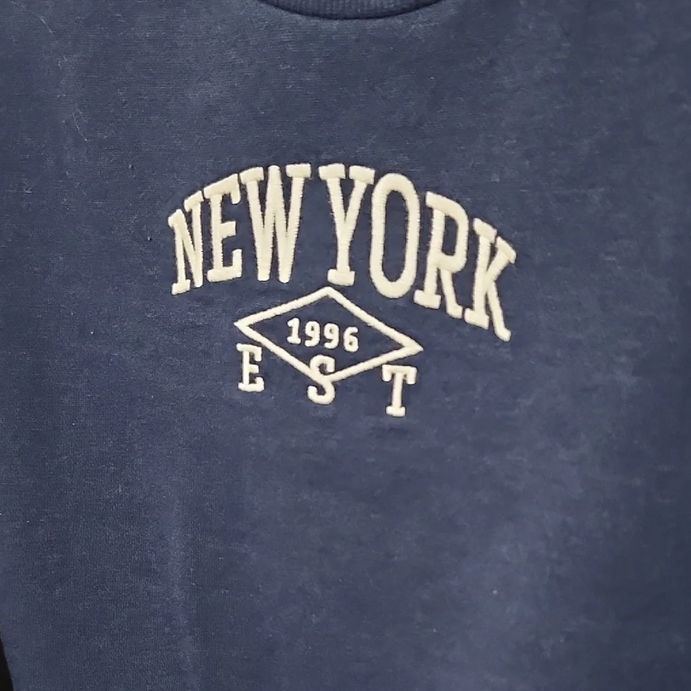 H&M Blue and White Graphic Crew Neck Sweatshirt - Picture 3 of 8